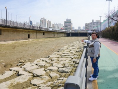 노원구의회 부준혁 의원, 메마른 우이천 현장 찾아 대책 마련 촉구